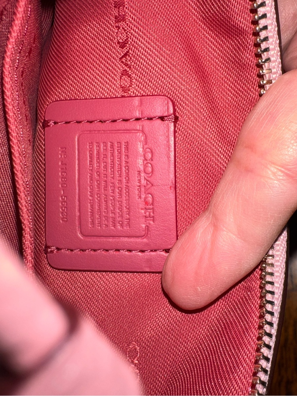 NWOT Coach Pink Peopled Leather Western Rivets Wristlet - Picture 5 of 7